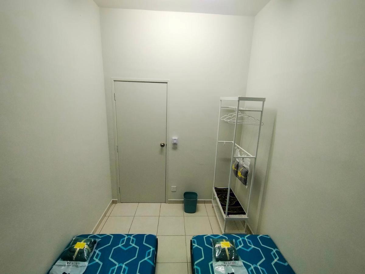 Zaara Krubong Alor Gajah Ayer Keroh Holiday home *